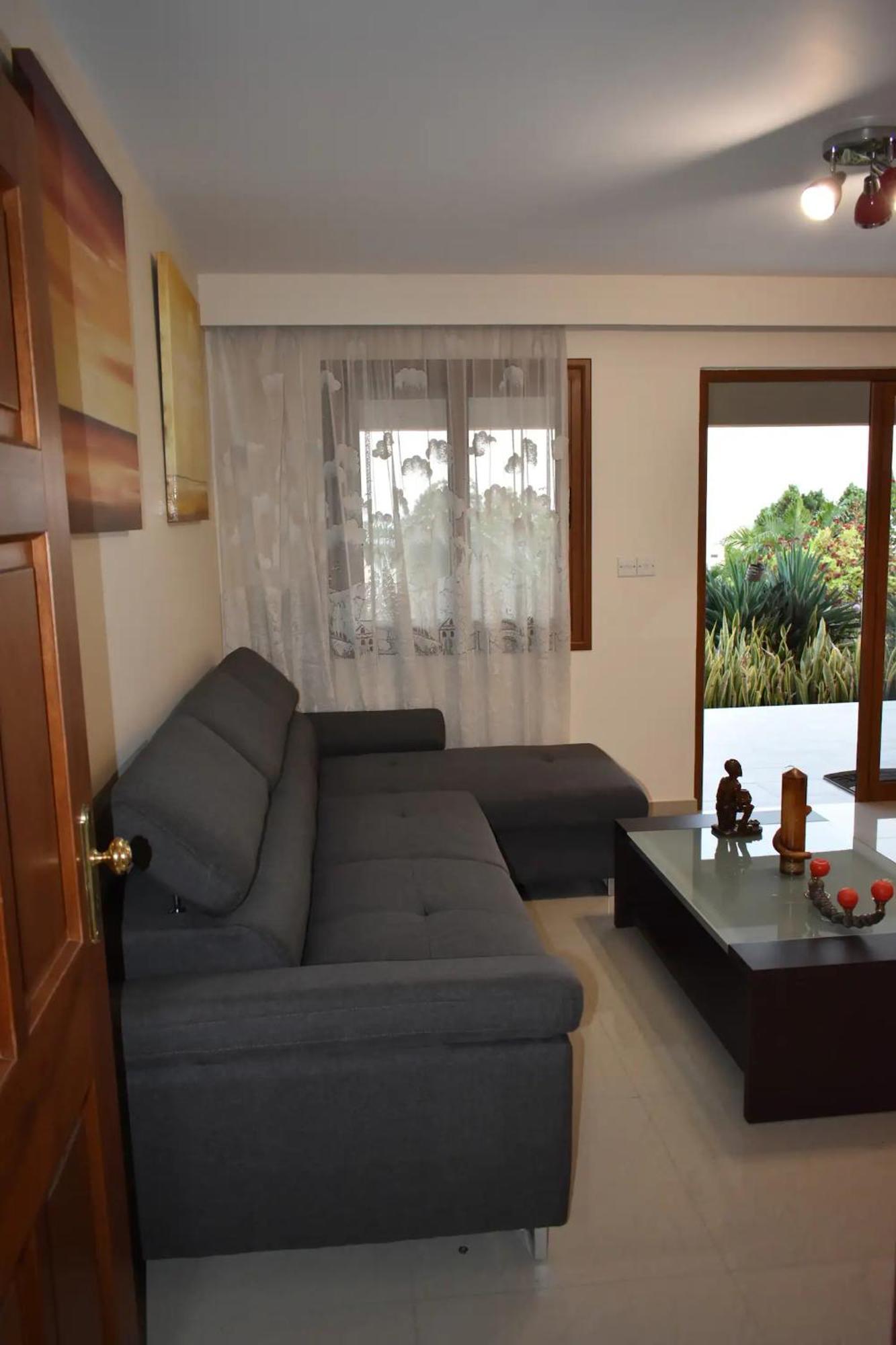 Olive Tree Apartments Limassol Exteriör bild